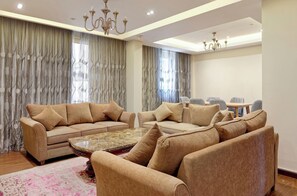 Smart TV - VESTA - Luxury APT - 3BR - New Cairo (V) (New Cairo City)