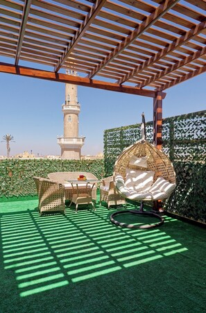 Outdoor dining - VESTA - Luxury APT - 3BR - New Cairo (IV) (Al Manteqah Al Oula)