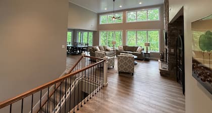 New Lakefront Estate | Sleeps 36 | Private Dock