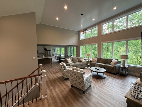 New Lakefront Estate | Sleeps 36 | Private Dock