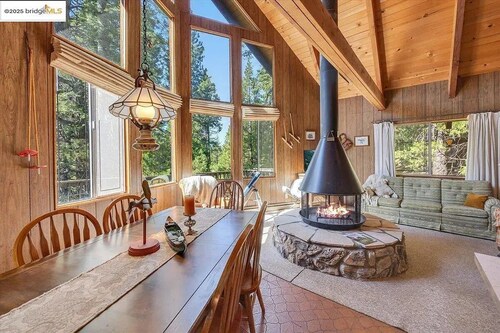 3-bedroom cabin 10 Mins Dr. to Dodge Ridge Ski Resort & Leland & Pinecrest Lake