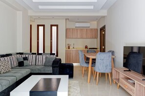 Smart TV - VESTA - Luxury APT - 2BR - New Cairo (II) (New Cairo City)