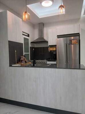 Microondas, horno y parrilla de estufa 