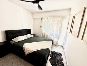 1 bedroom, WiFi, bed sheets - Juan-les-Pins – close to the sea  apartment sleeps 4 (Antibes)