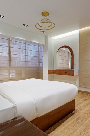 Iron/ironing board, free WiFi, bed sheets - VESTA - Luxury APT - 2BR - Heliopolis (Al Golf)