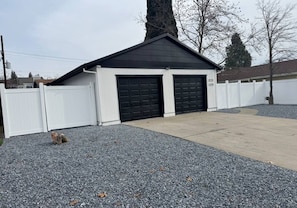 Exterior - Renovated 2BR Cozy & Modern Oasis I SPA & GAMES (Rancho Cordova)