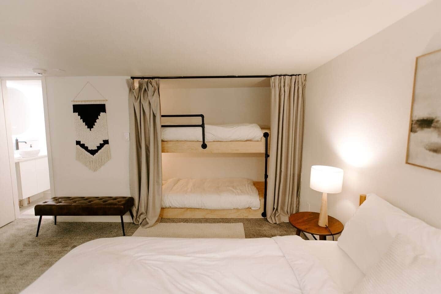 熨斗/熨衣板、WiFi、床单