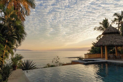 Casa Tara Villa Oceanfront Oasis Private Beach