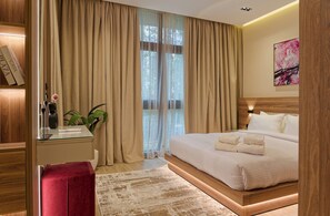 Iron/ironing board, free WiFi, bed sheets - VESTA  - Luxury APT - 2BR - La Mirada (I) (New Cairo City)