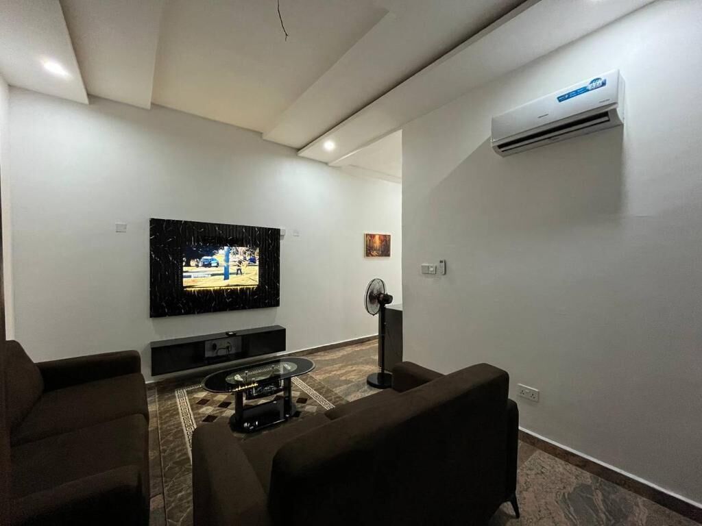 Økonomileilighet, balkong, byutsikt | Oppholdsområde