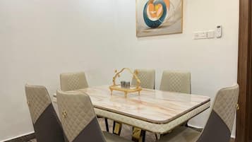 Lägenhet Economy - balkong - utsikt mot staden | Restauranger