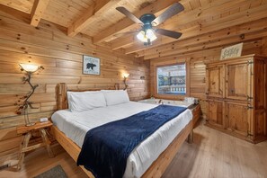 Iron/ironing board, WiFi, bed sheets - Eagle`s Sky View | Peaceful, Cozy with Hot Tub! (Sevierville)