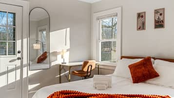 5 sovrum, skrivbord, wi-fi och sÀngklÀder