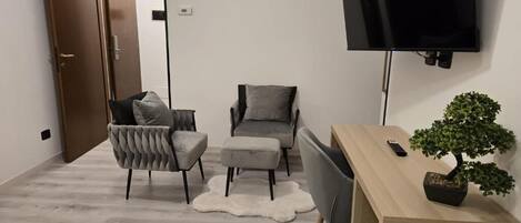 Standard Double Room, Balcony | Interior