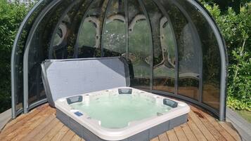 室外 SPA 浴池