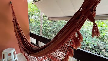 Familielejlighed - balkon - udsigt til have | Terrasse/gårdhave