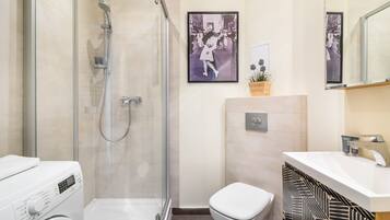 Comfort Apartment, City View | Bathroom