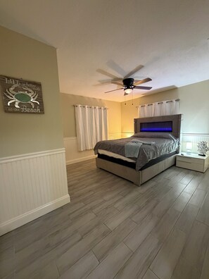 5 soverom, strykejern/-brett, wi-fi og sengetøy