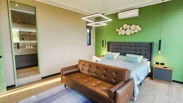 Bureau, fer et planche Ă repasser, Wi-Fi, draps fournis