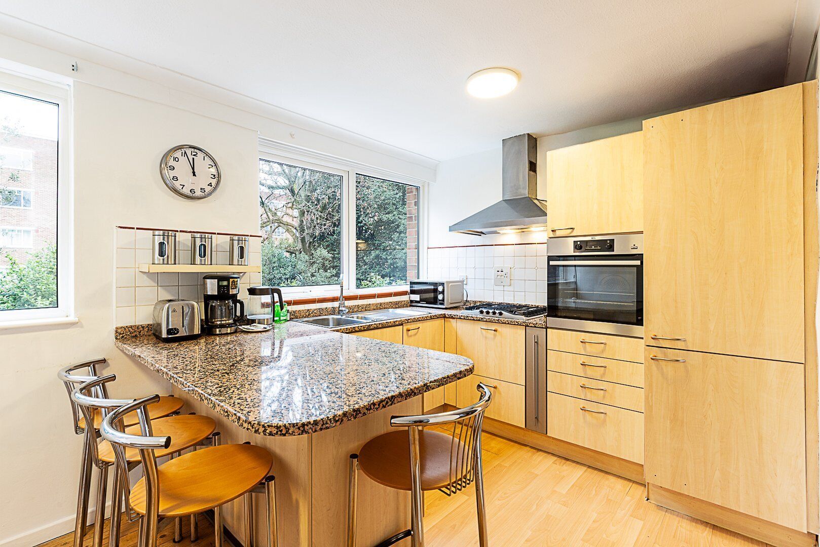 Fridge, microwave, coffee/tea maker, toaster