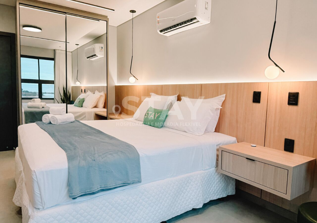 Executive-Studio, Stadtblick | Individuell dekoriert, individuell eingerichtet, Schreibtisch