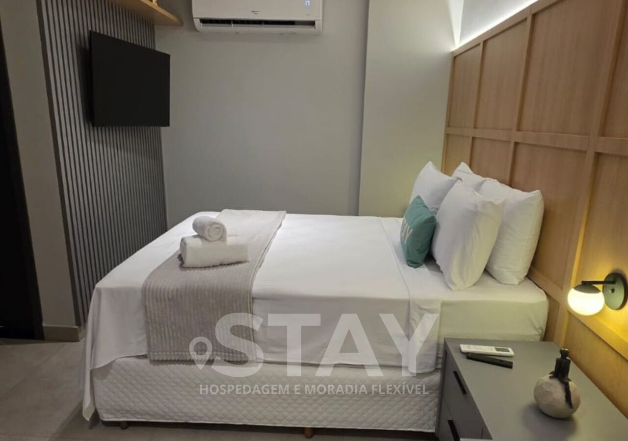 Studio Deluks, pemandangan danau | Didekorasi berbeda-beda dan dilengkapi dengan perabotan berbeda-beda