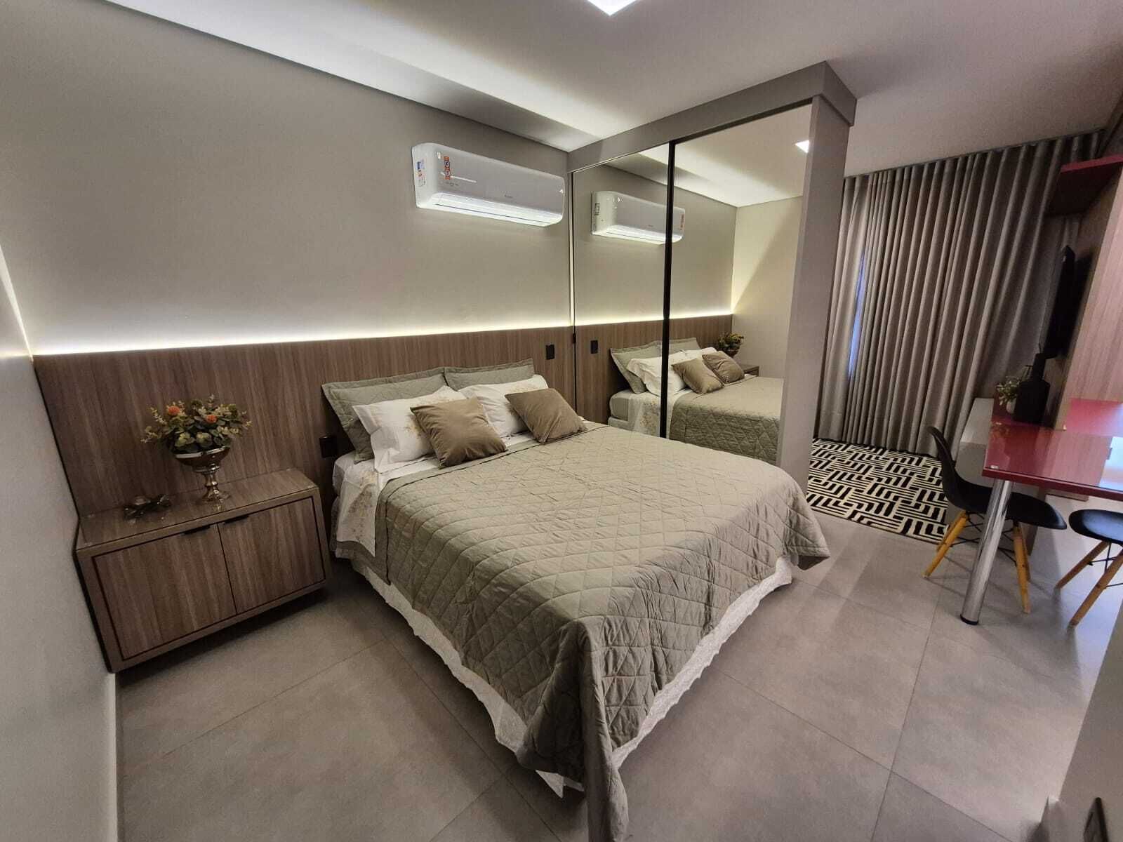 Decoración individual, mobiliario individual, escritorio