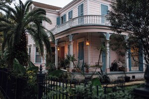 Terrace/patio - The Luzianne (New Orleans)