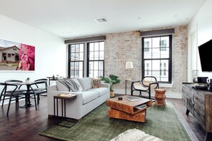 Living area - The Luzianne (New Orleans)