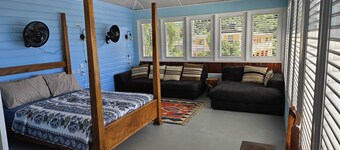 JALOUSIE LODGE adorable property in beautiful Trafalgar perfect for relaxing