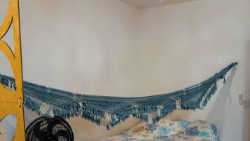 WiFi、ベッドシーツ