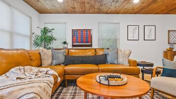 Smart TV, fireplace, video games