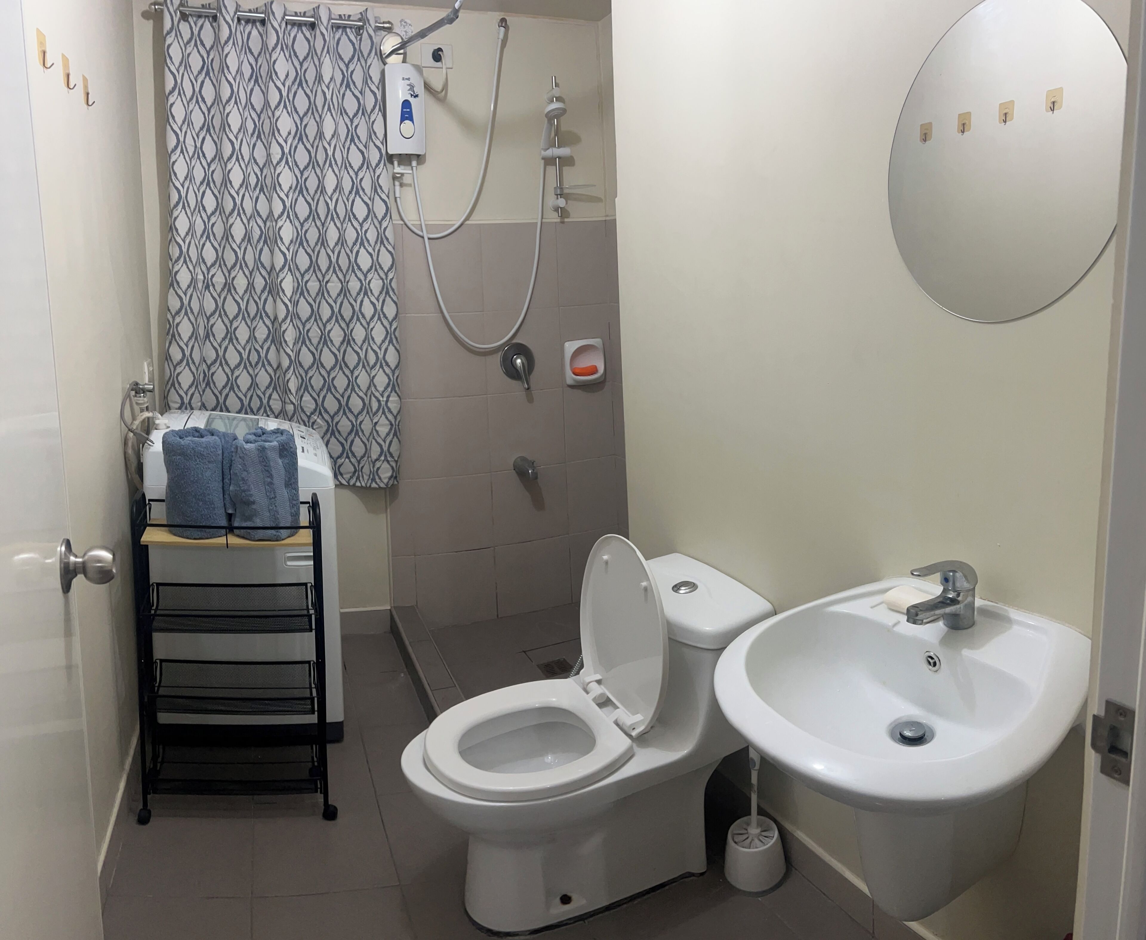 Shower, bidet, towels, soap