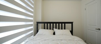 Chic & Cozy 2-Bedroom Townhouse with All Amenities