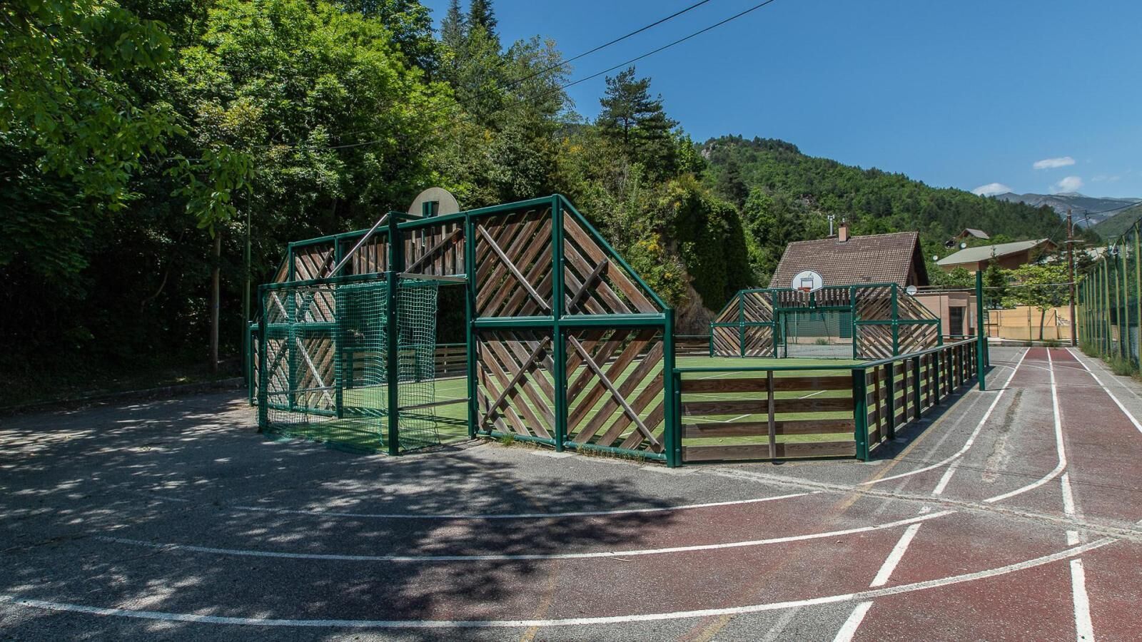 Terrain de sport