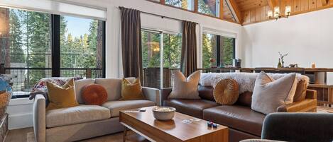 House (2 Bedrooms) | Interior