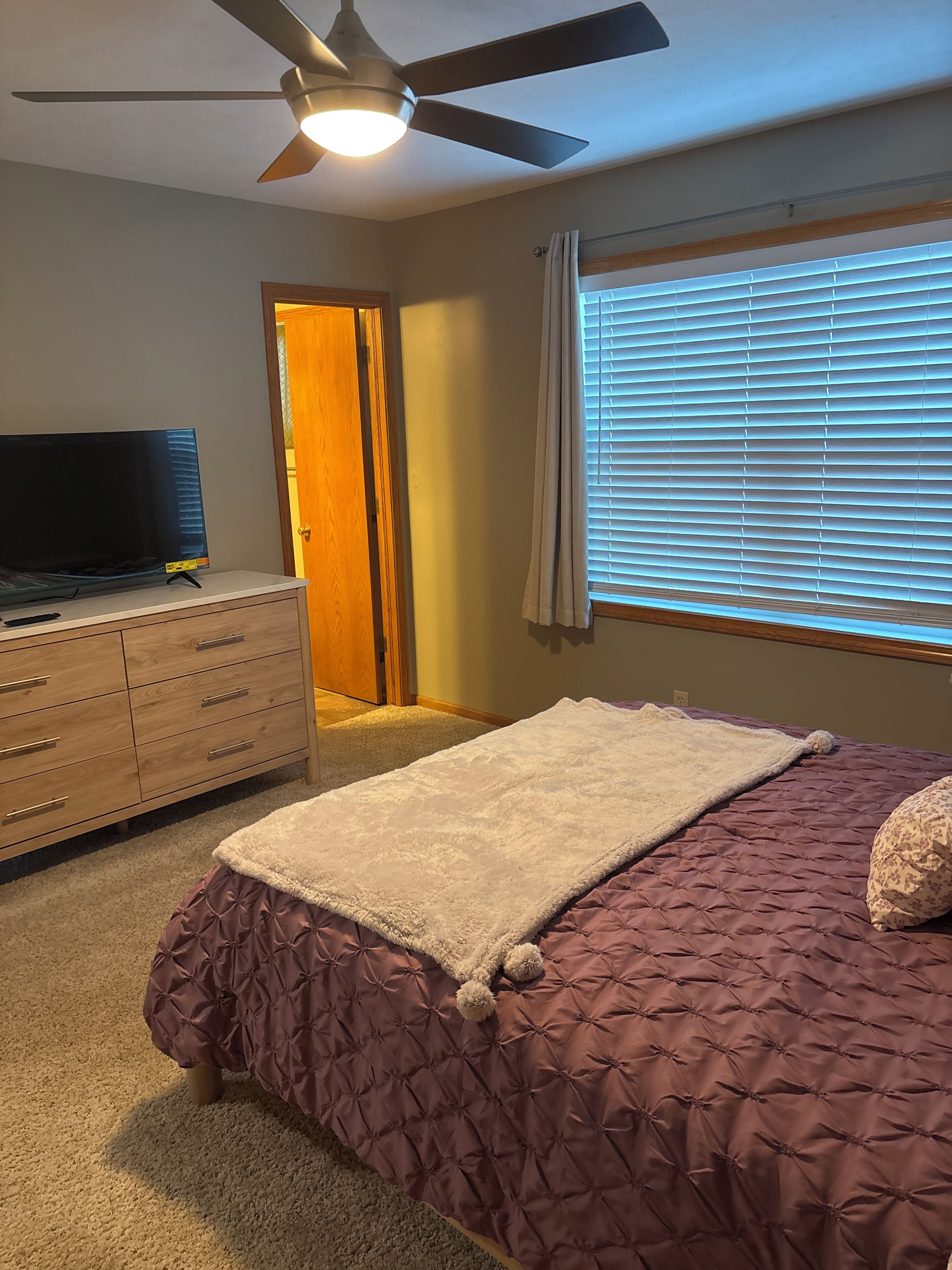 3 bedrooms, free WiFi, bed sheets