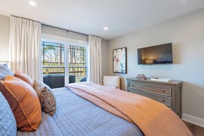 4 bedrooms, iron/ironing board, free WiFi, bed sheets - Brand New 4BR Cabin Lookout Mountain! Amazing views, Hot tub, Hiking, Fishing (Mentone)