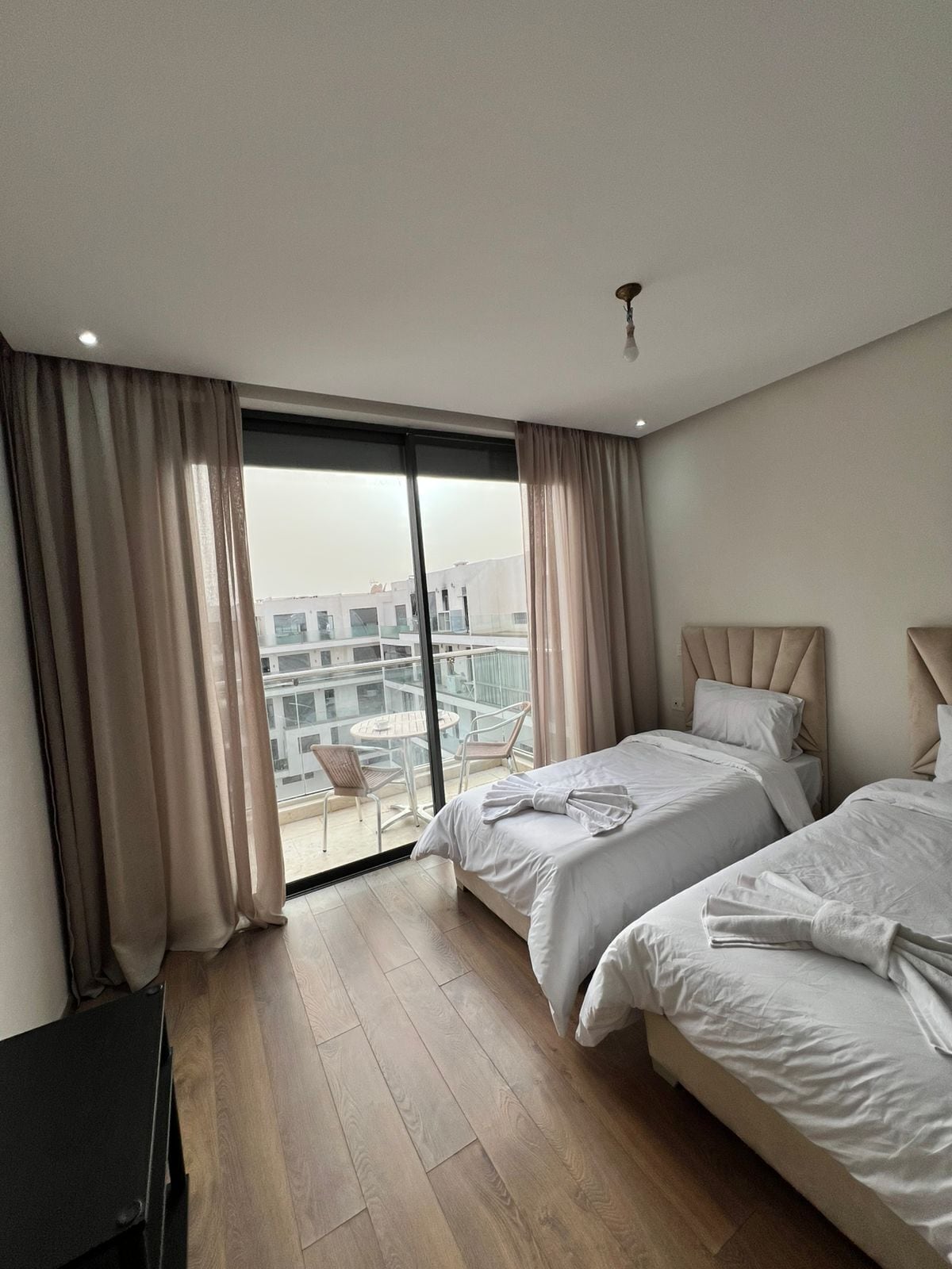 2 slaapkamers, een strijkplank/strijkijzer, wifi, beddengoed