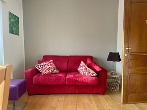 TV - Chic & comfortable 2 separate bedrooms & 2 private bathrooms 15 minutes from Brussels (Beersel)