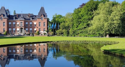 Chic & comfortable 2 separate bedrooms & 2 private bathrooms 15 minutes from Brussels