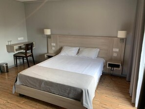 In-room safe, blackout curtains, free WiFi, wheelchair access