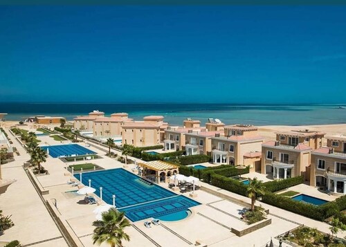Selena bay resort villa 5 BR in Hurghada