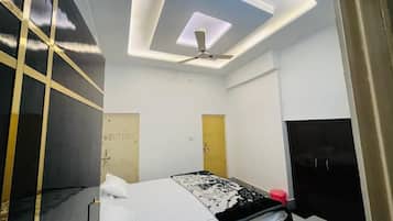 Deluxe Double Room, City View