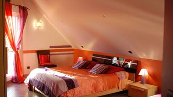 Double Room, Garden View | Free WiFi