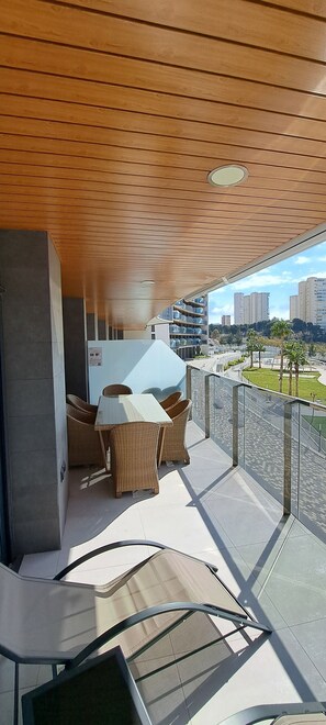 Outdoor dining - ROMERO APARTMENTS-SUNSET WAVES-BENIDORM (BENIDORM)