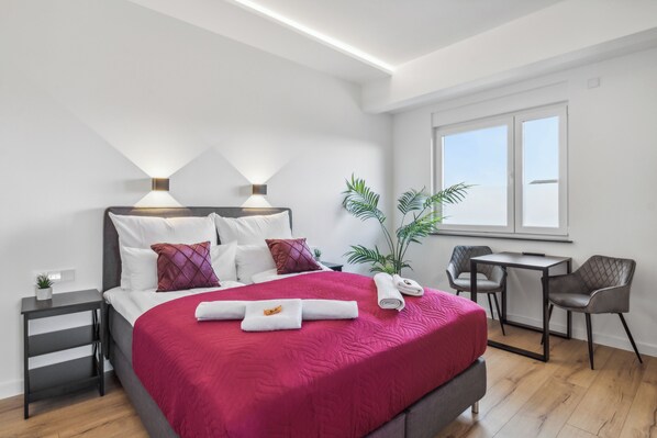 1 habitación, tabla de planchar con plancha, wifi y ropa de cama