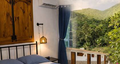 Finca Kiâ · Mar Room âą El Yunque Region âą B&B