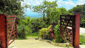 Property grounds - Finca Ki’ • Mar • Hammock • El Yunque Region • Ceiba Ferry • B&B (Naguabo)