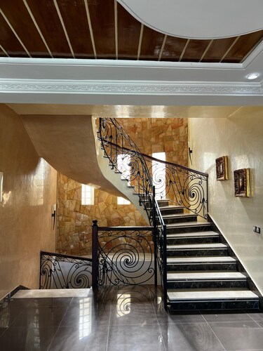 Luxury Villa with 3 Floors, Pool & Garden